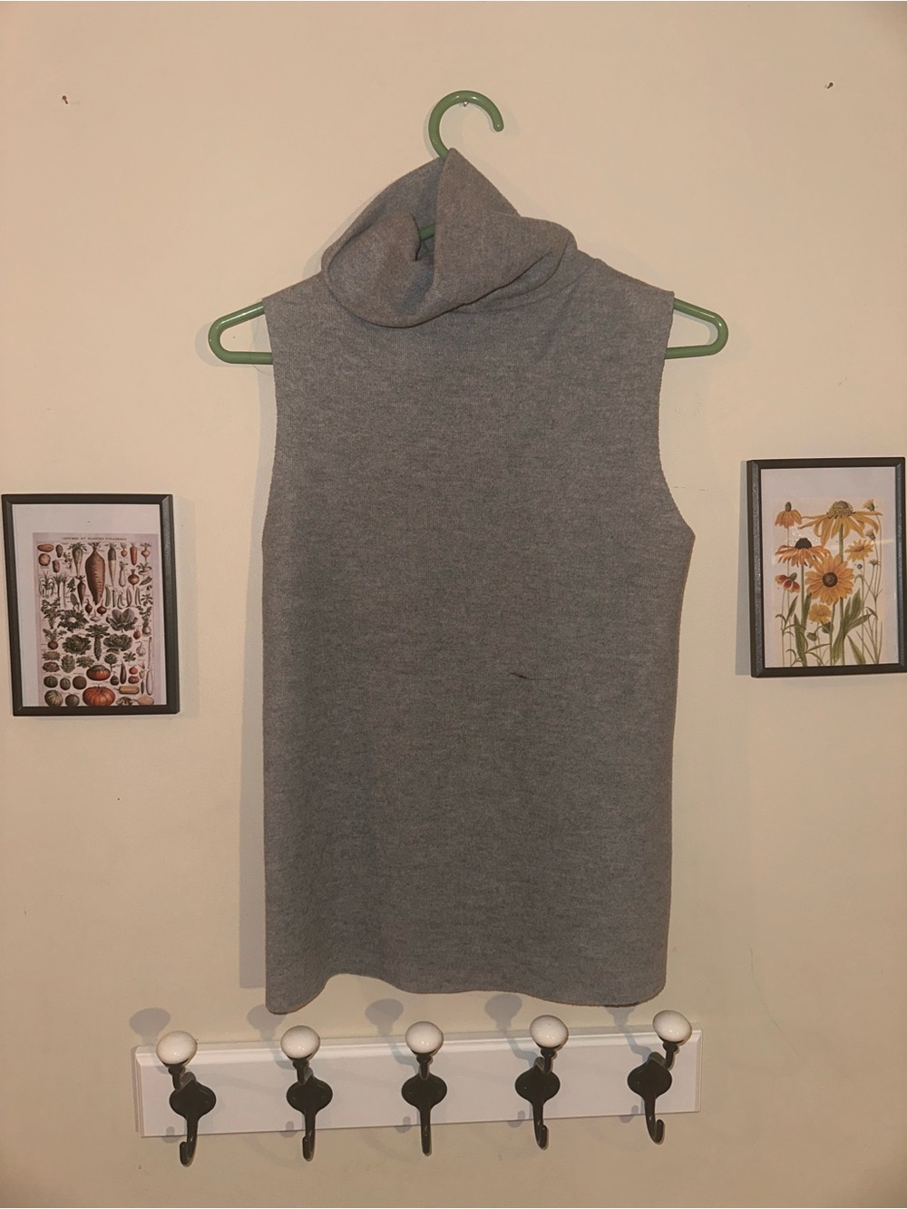 Zara Gray Sleeveless Turtleneck Knit Top